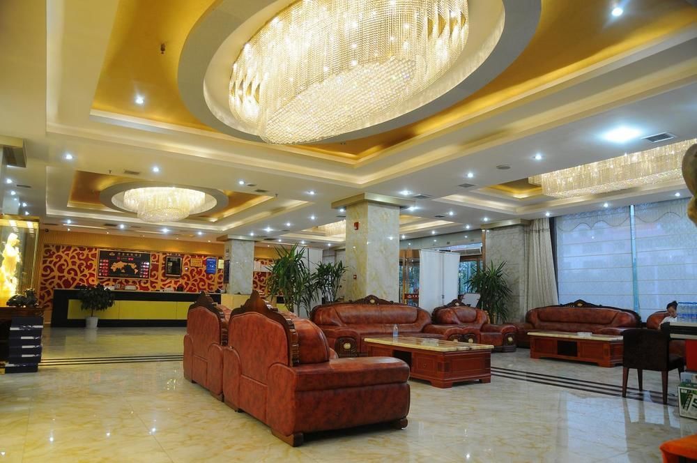 Hua Xin International Hotel Huayin Экстерьер фото