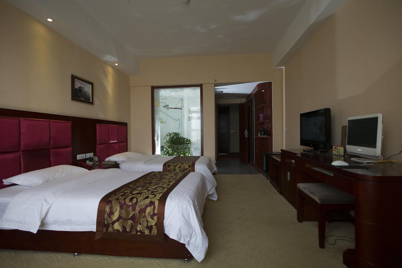 Hua Xin International Hotel Huayin Экстерьер фото